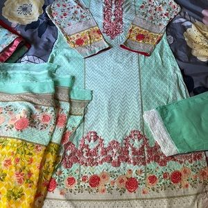 Lawn Salwar Kameez bust 42